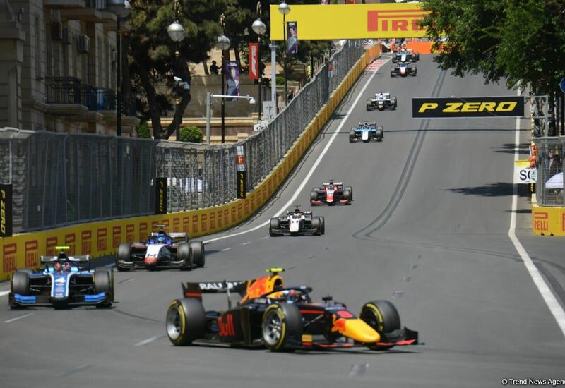 В рамках Гран-при Азербайджана стартовал спринт в классе Формулы-2