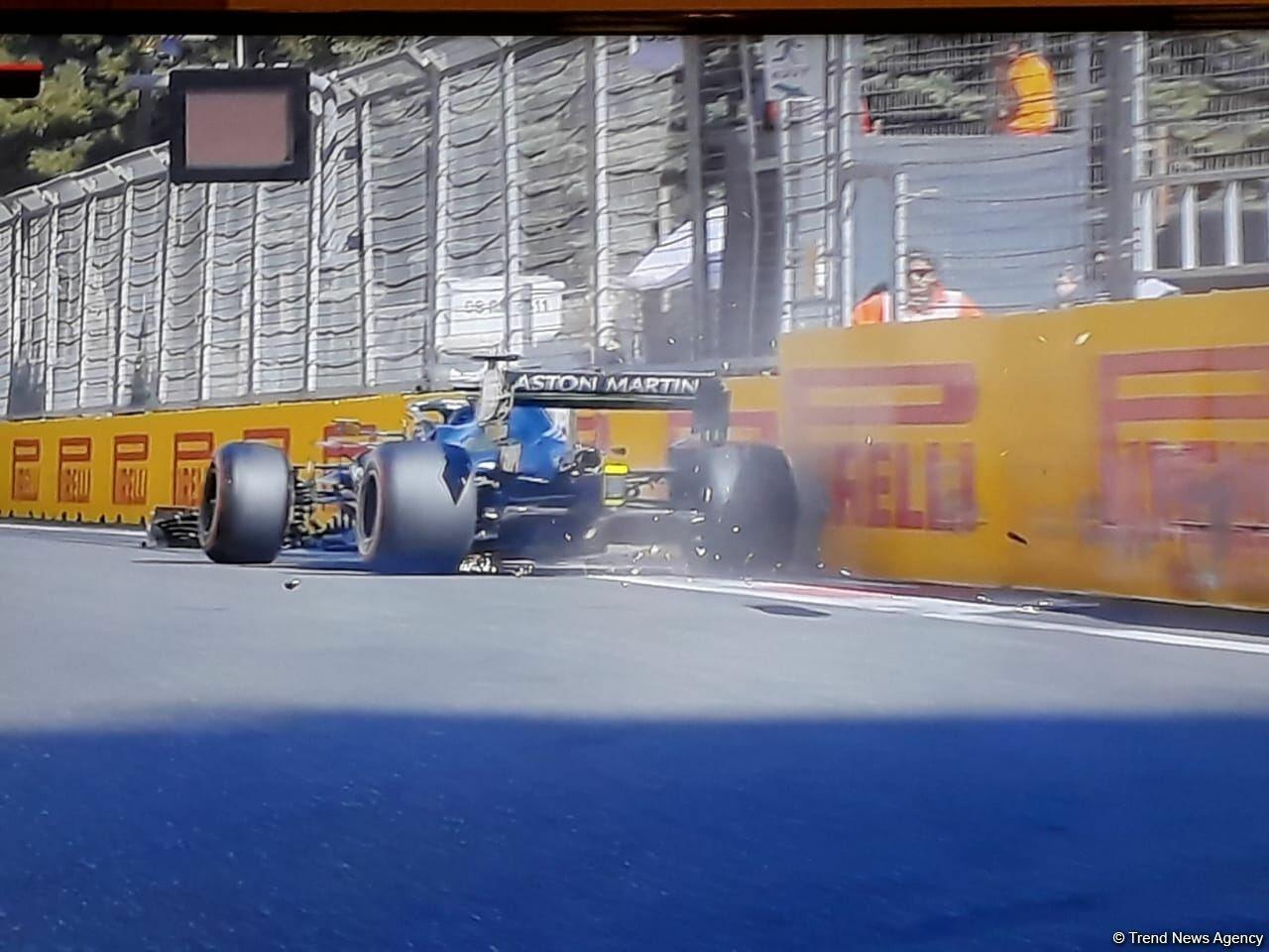Первая авария в квалификации на Гран-при Азербайджана "Формулы-1"