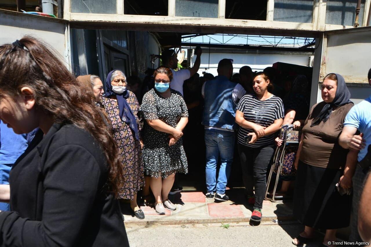 В Баку проводили в последний путь шехида-журналиста