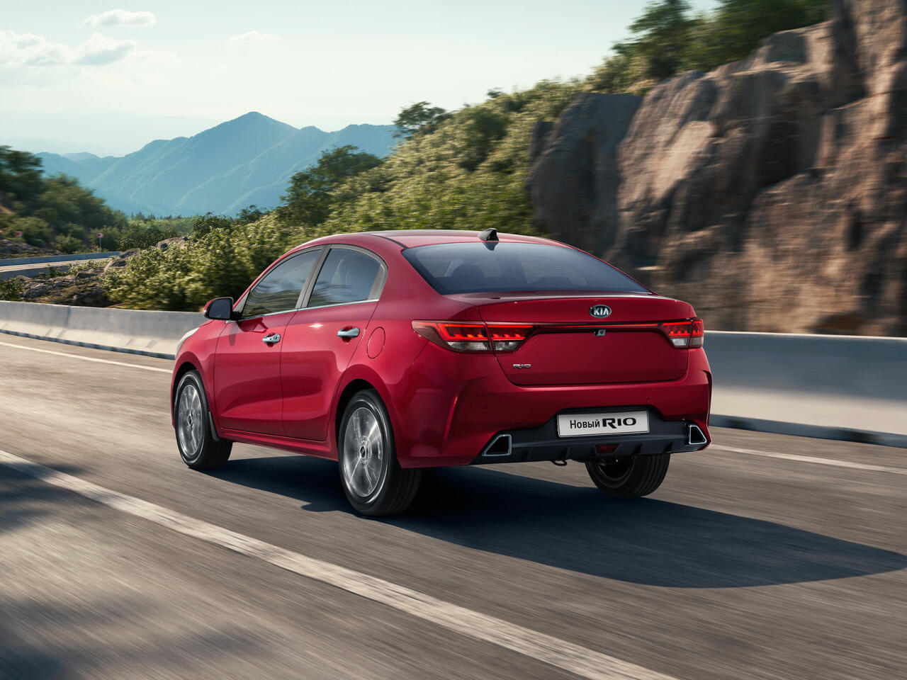 KIA обновила логотип и показала свой первый электромобиль