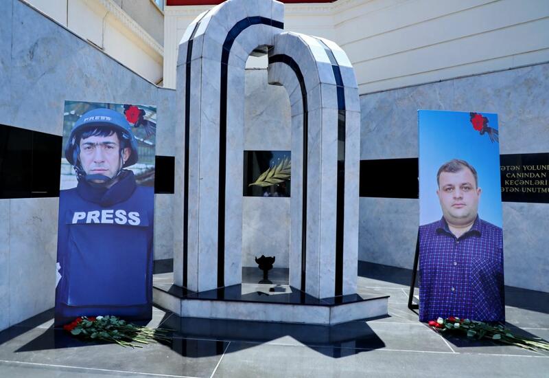 В Баку увековечена память журналистов, подорвавшихся на мине в Кельбаджаре