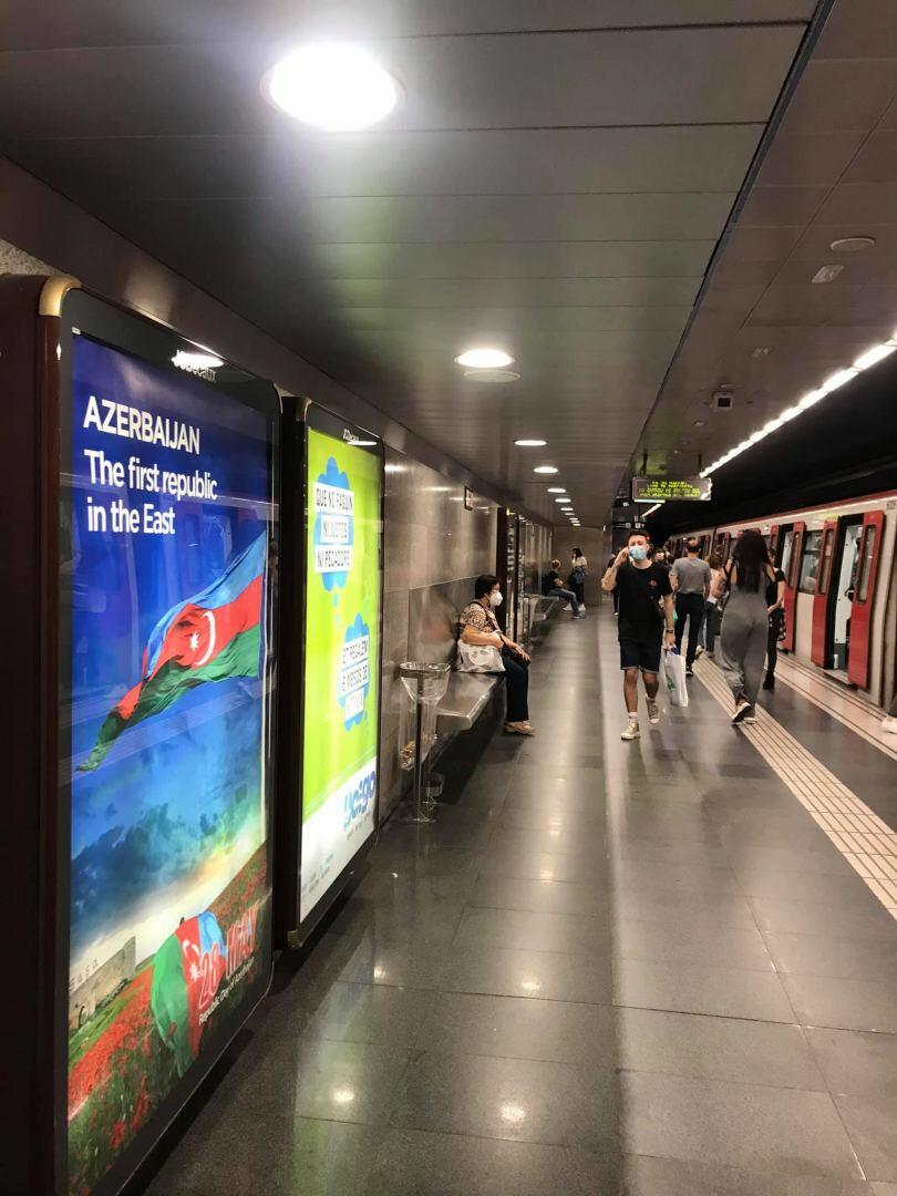B метро Барселоны установлены билборды об Азербайджане