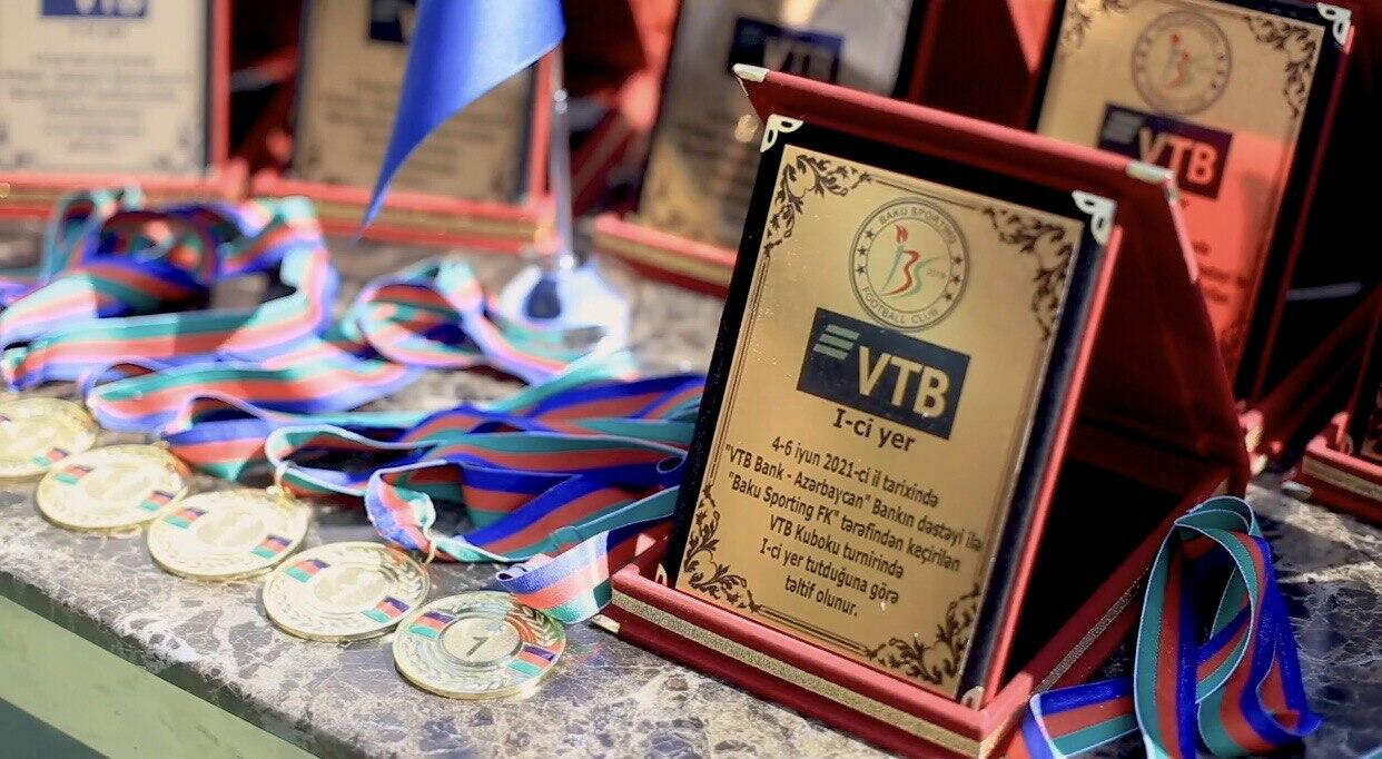 “Baku Sportinq” uşaq futbol klubunun təşəbbüsü ilə “Bank VTB Azərbaycan” kuboku adlı turniri baş tutmuşdur