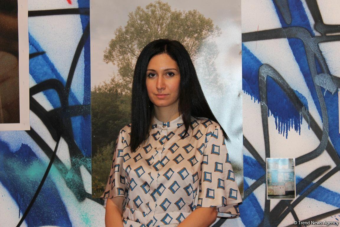 YARAT представил новую групповую выставку "Последние цветы XX века: поколение Y"
