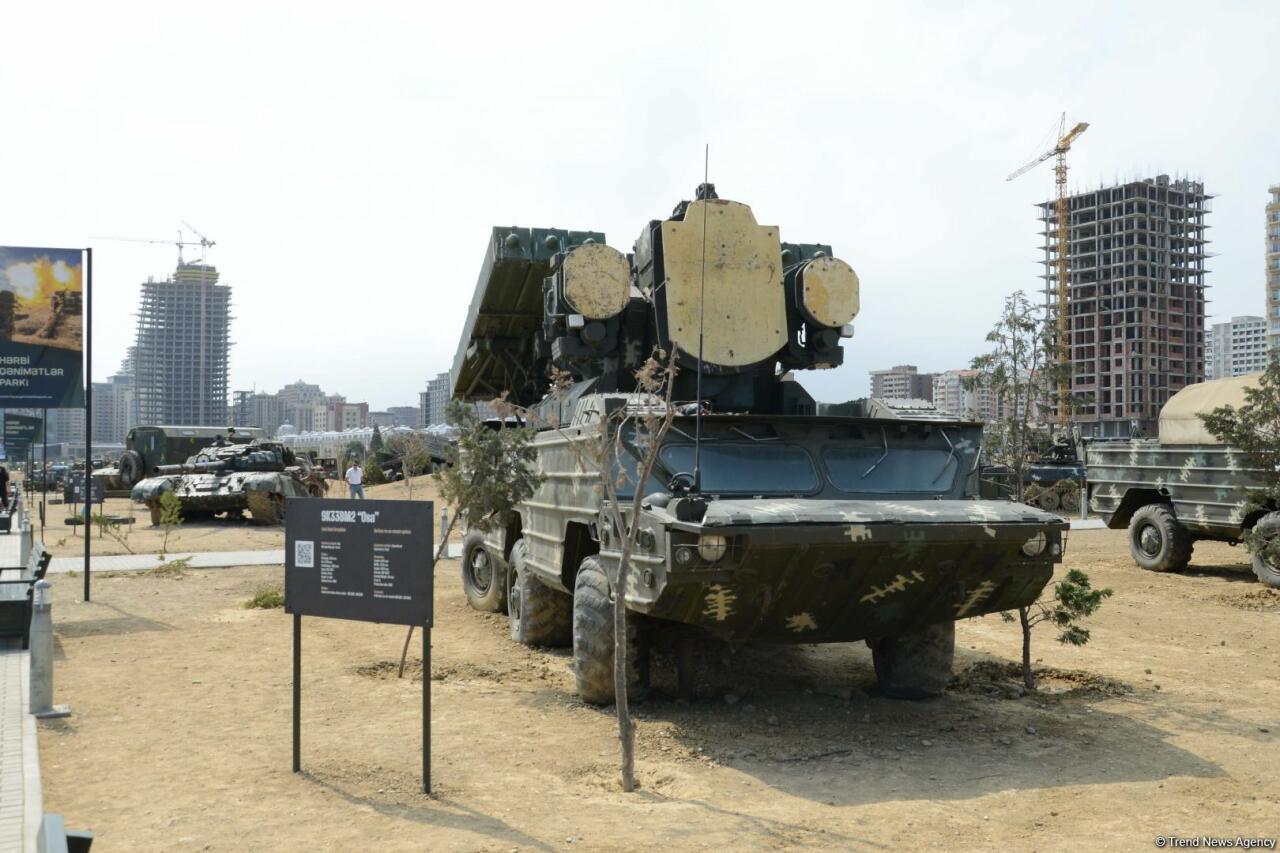 Мощь азербайджанской армии в Парке военных трофеев в Баку