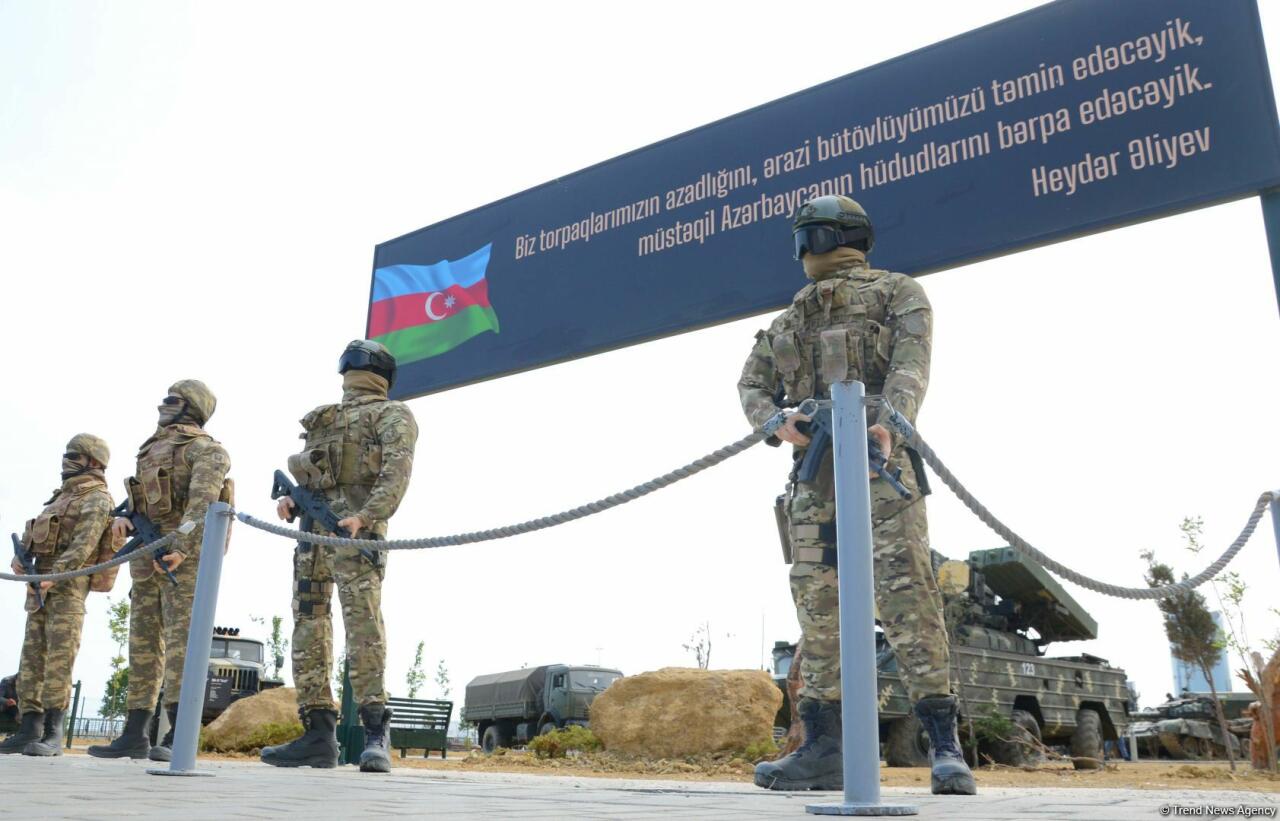 Мощь азербайджанской армии в Парке военных трофеев в Баку