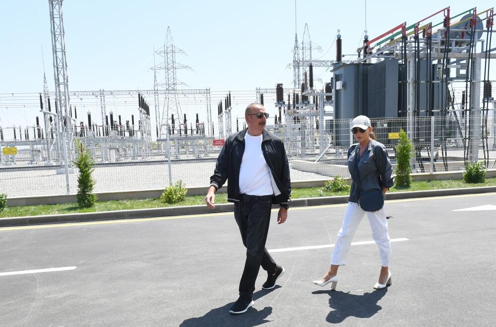 Президент Ильхам Алиев и Первая леди Мехрибан Алиева приняли участие в открытии новопостроенной подстанции "Физули"