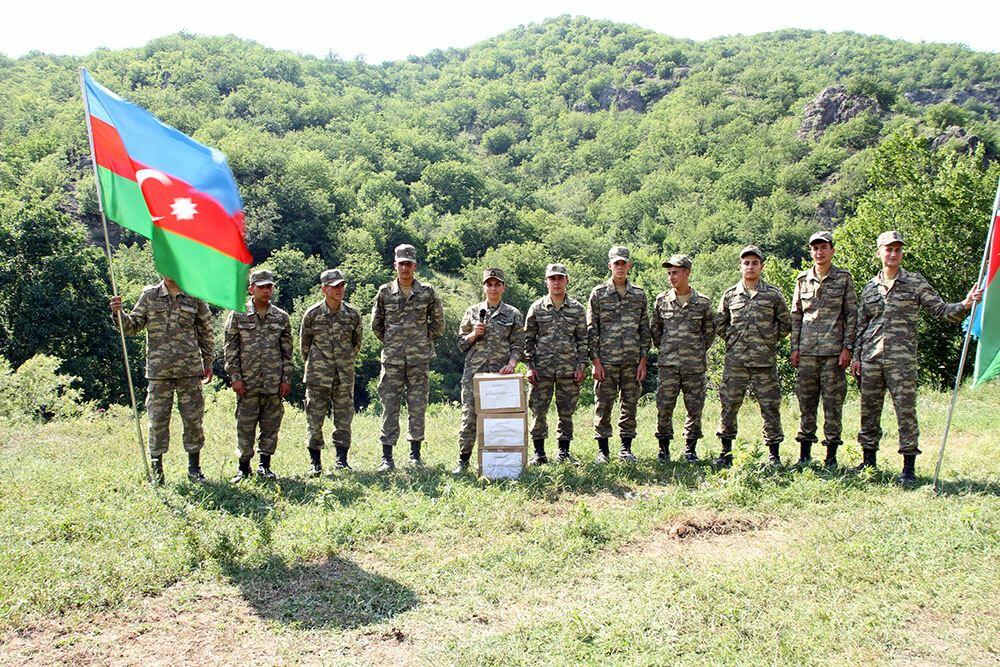 Azad edilmiş ərazilərimizdə dislokasiya olunmuş bölmələrimizdə Milli Qurtuluş Günü qeyd olunub