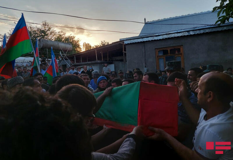 Военнослужащий, погибший в ДТП в Лачине, похоронен в Товузе
