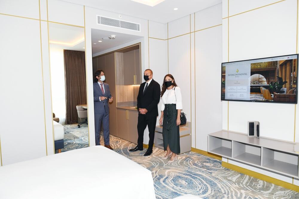 Prezident İlham Əliyev və Birinci xanım Mehriban Əliyeva Bakıda “Intercontinental” otelinin açılışında iştirak edib