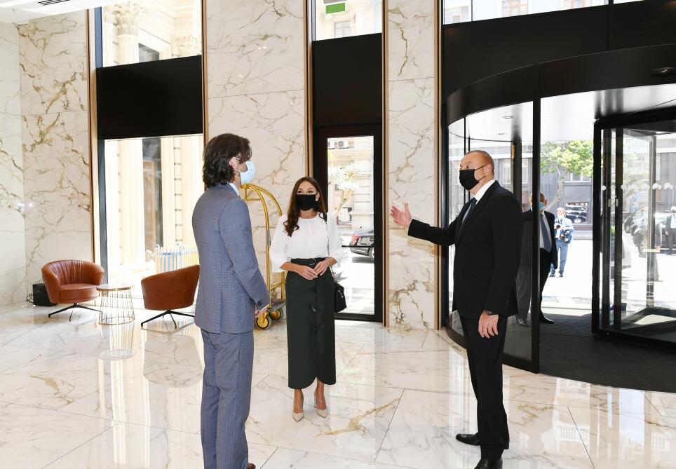 Prezident İlham Əliyev və Birinci xanım Mehriban Əliyeva Bakıda “Intercontinental” otelinin açılışında iştirak edib