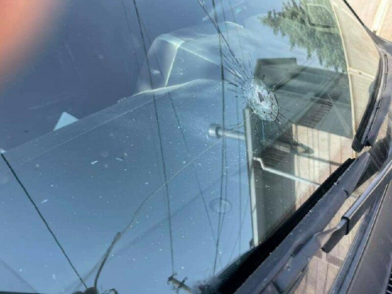 В Армении обстреляли машину кандидата в премьеры