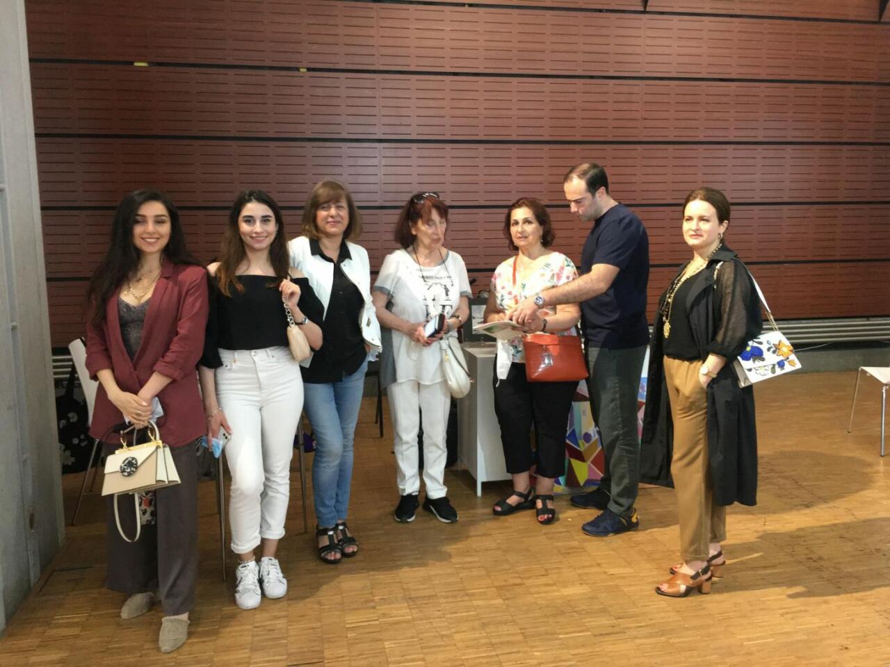 Картины азербайджанских художников представлены в Лувре