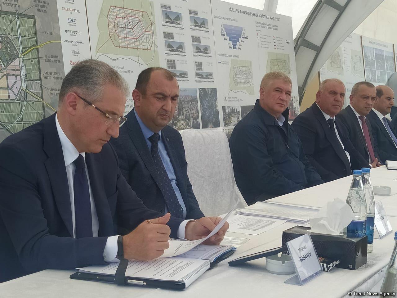 Вице-премьер Азербайджана провел заседание в Агдаме