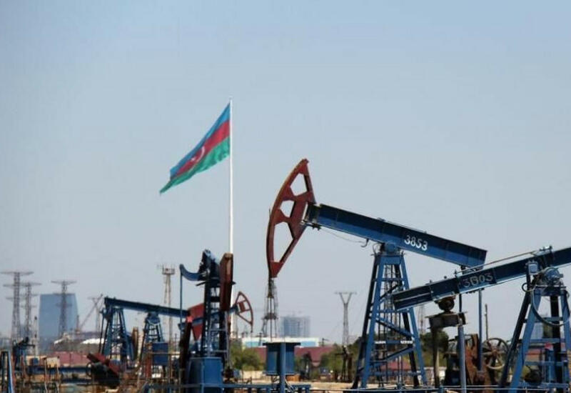 Цена азербайджанской нефти приближается к $77