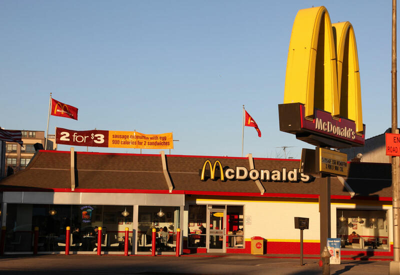 В США можно вакцинироваться в McDonalds