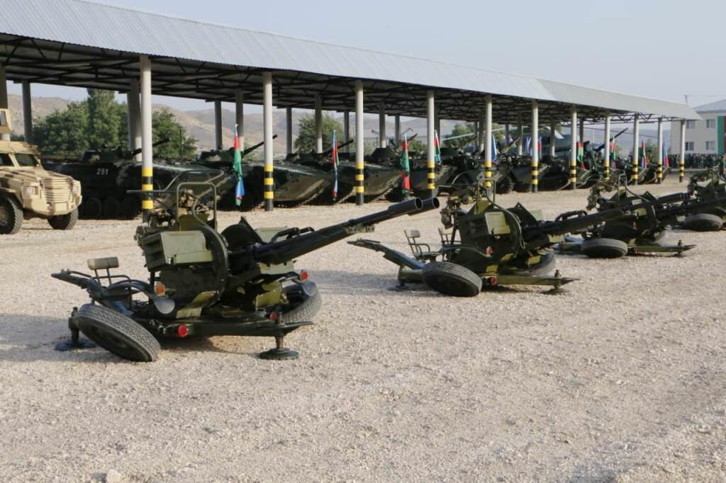 На границе с Арменией открылась еще одна воинская часть Азербайджана