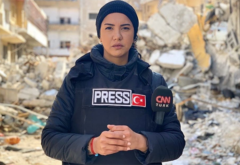 Fülya Öztürkün 20 il əvvəlki görüntüsü maraqla qarşılandı