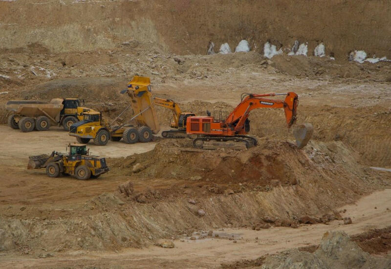 Азербайджан увеличил добычу золота и серебра