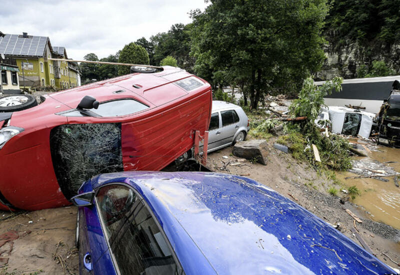 Число жертв наводнения в Германии продолжает расти: 42 погибших