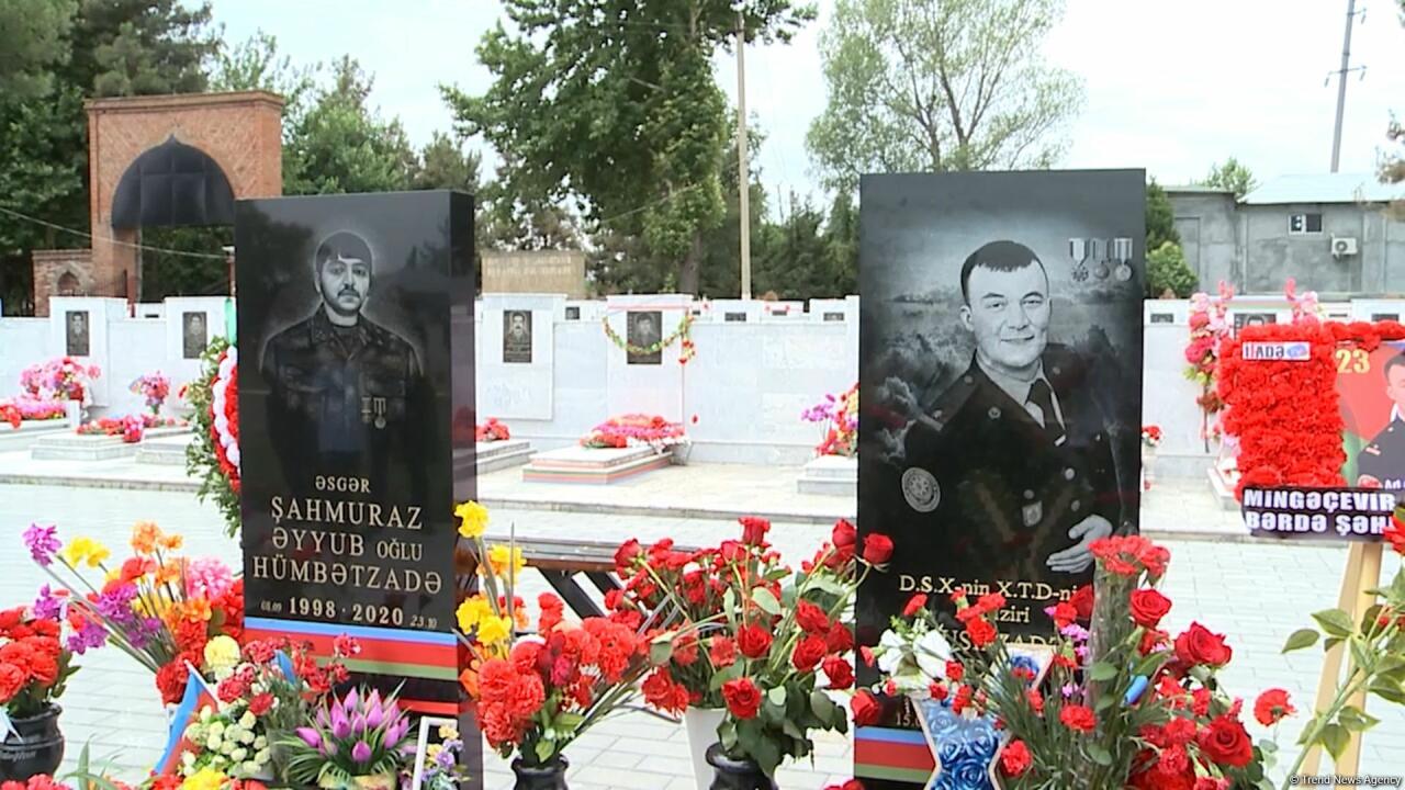 Тысячи людей пришли почтить память шехида Худаяра Юсифзаде в день его рождения