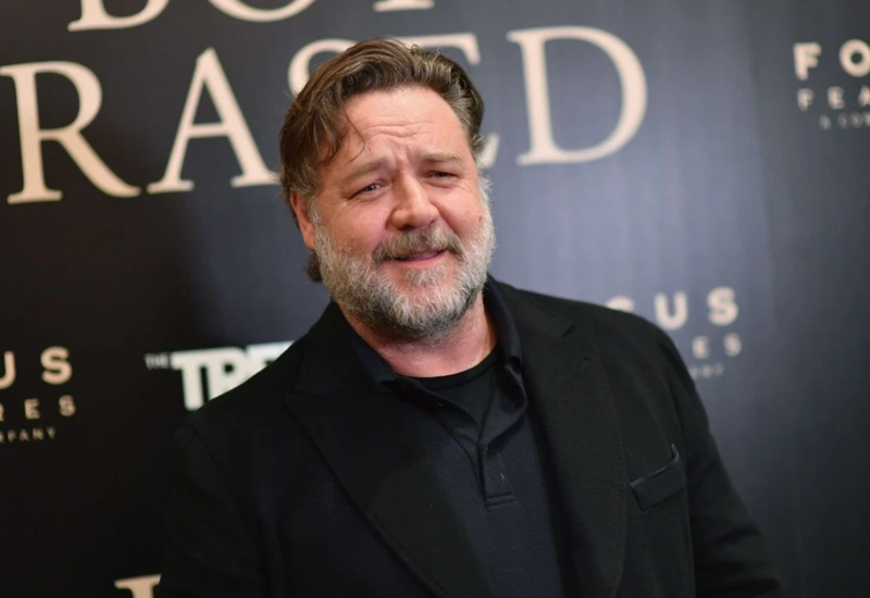 Рассел Кроу отстоял очередь в 7000 человек за вакциной от коронавируса