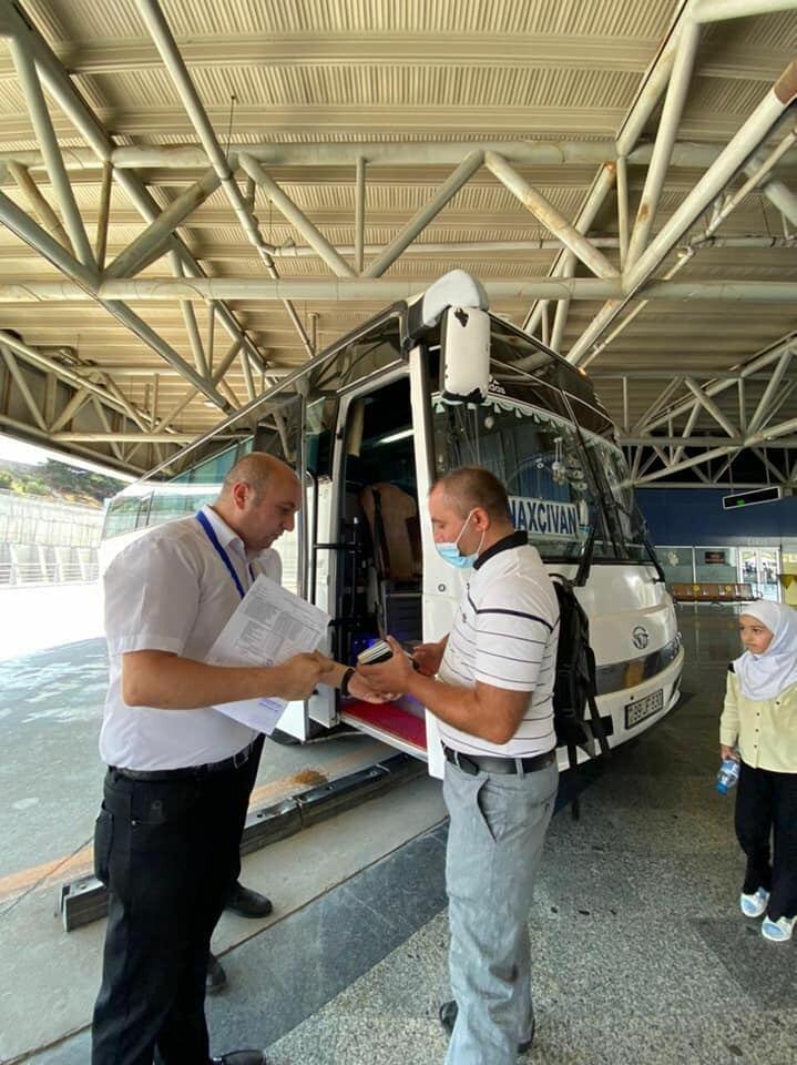 Баку восстановил автобусные рейсы в Нахчыван