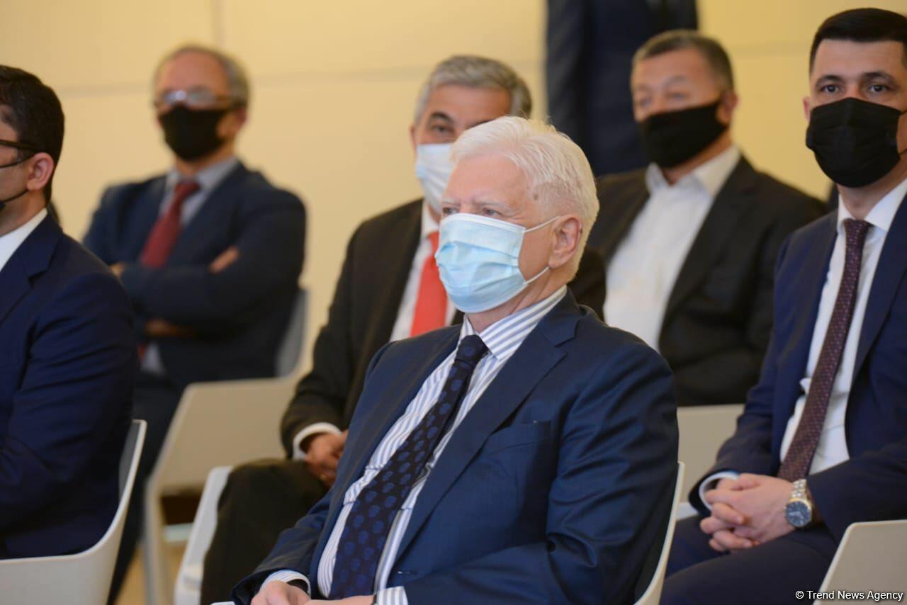 На мировой рынок политических и экономических новостей выходит новый амбициозный игрок
