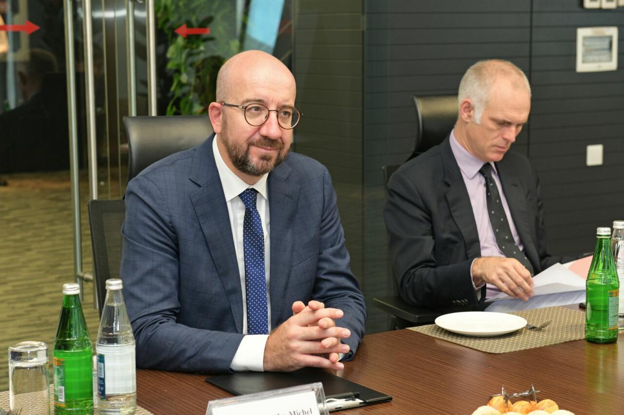 Президент Евросовета Шарль Мишель посетил Главный наземный центр управления спутниками «Азеркосмос»