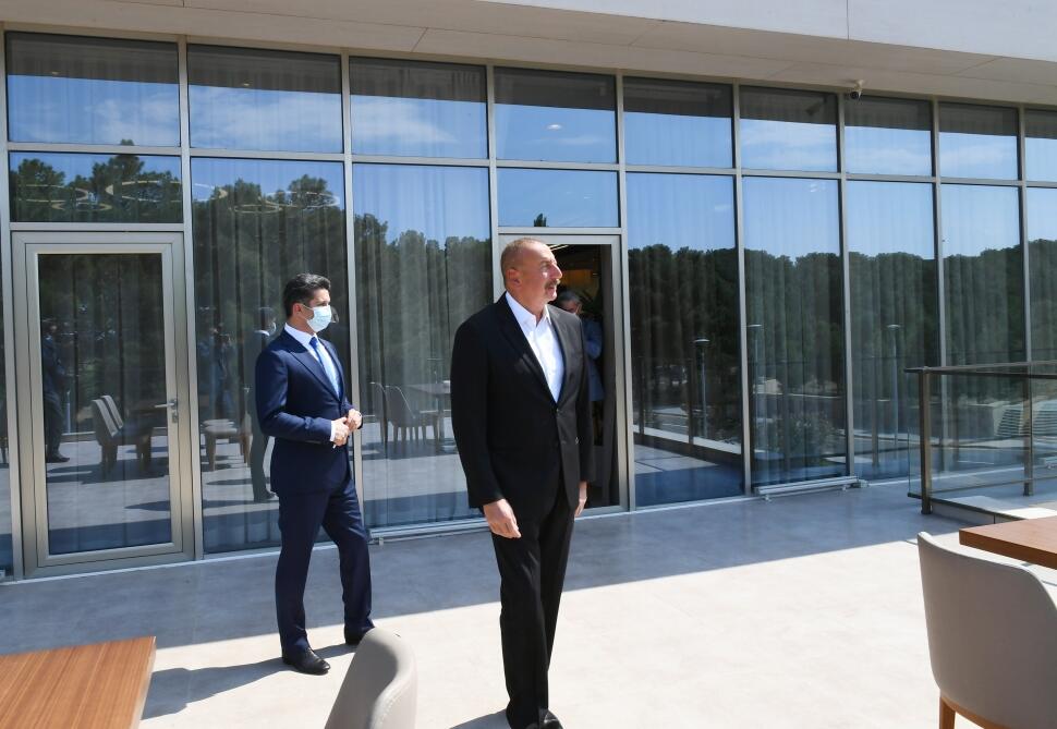 Президент Ильхам Алиев принял участие в открытии Нафталанского центрального санатория
