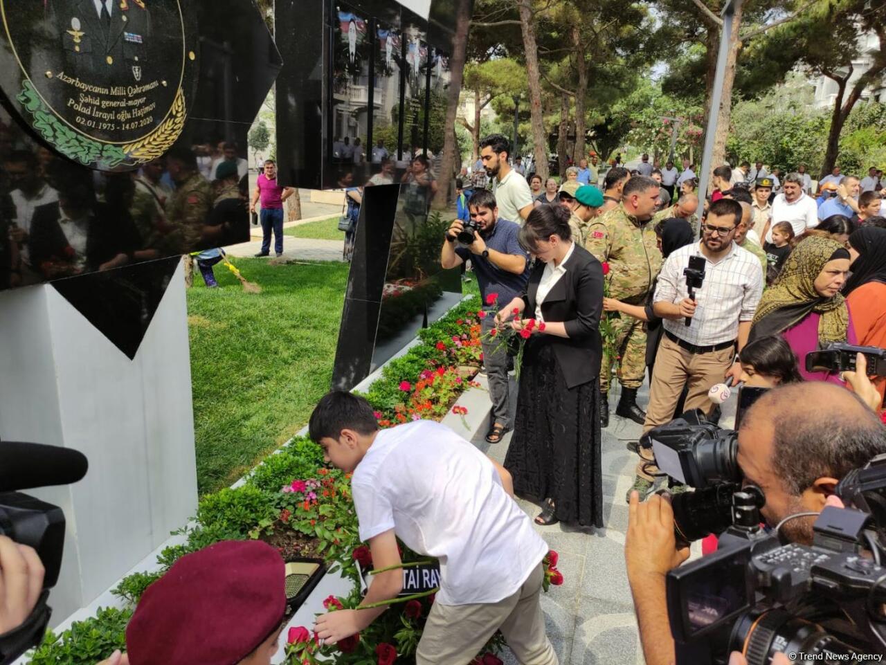 General Polad Həşimovun adına yaradılan parkın açılışı olub