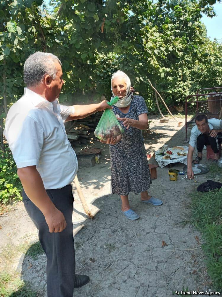 Deputat Sevil Mikayılovanın təşəbbüsü ilə Xudatda Qurban bayramı sovqatı paylanılıb