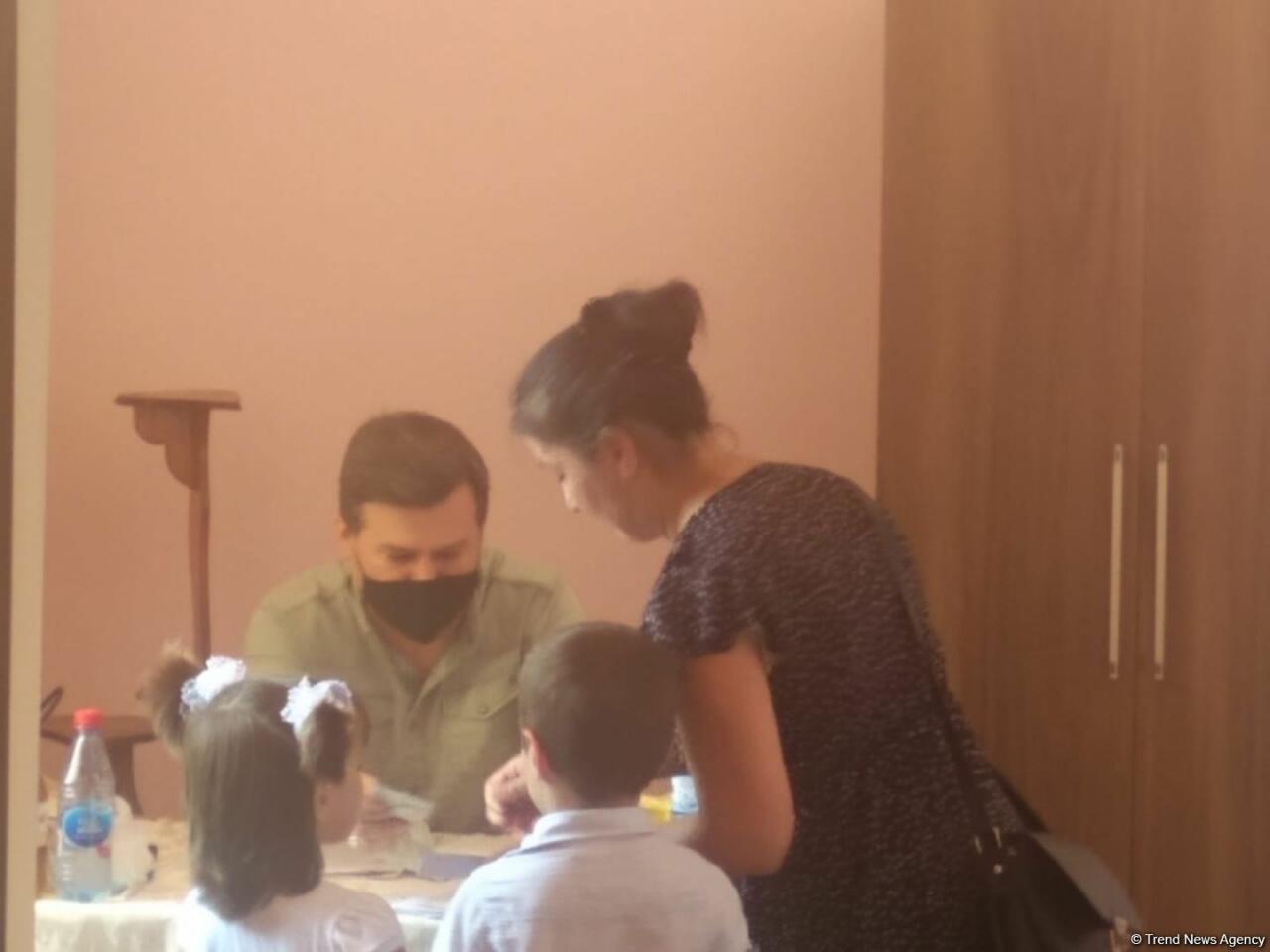 Deputat Sevil Mikayılovanın təşəbbüsü ilə Xudatda Qurban bayramı sovqatı paylanılıb