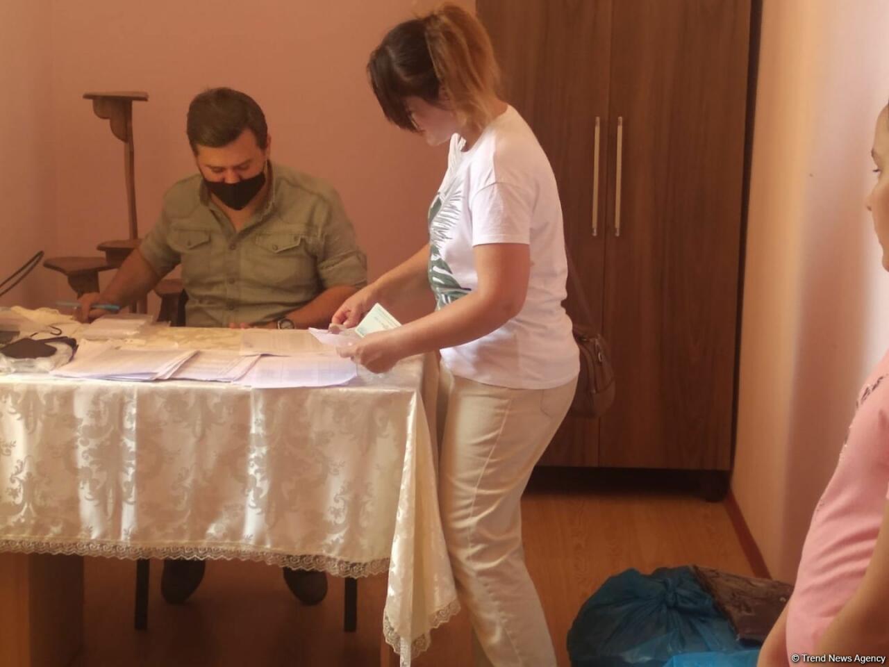 Deputat Sevil Mikayılovanın təşəbbüsü ilə Xudatda Qurban bayramı sovqatı paylanılıb
