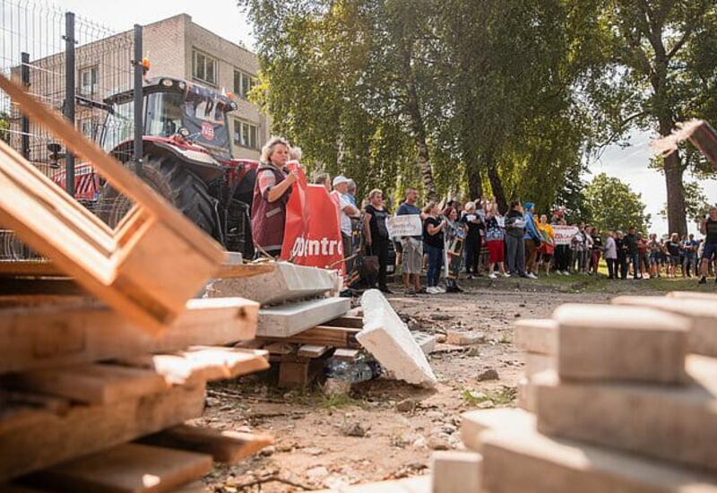 Литовцы протестуют против размещения мигрантов