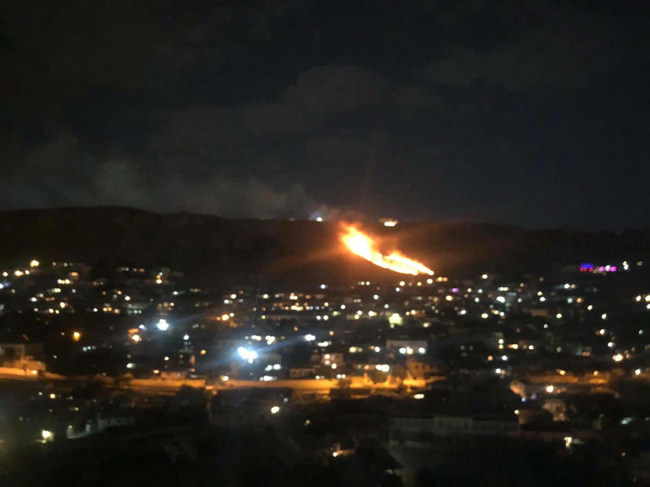Крупный пожар в поселке Бадамдар
