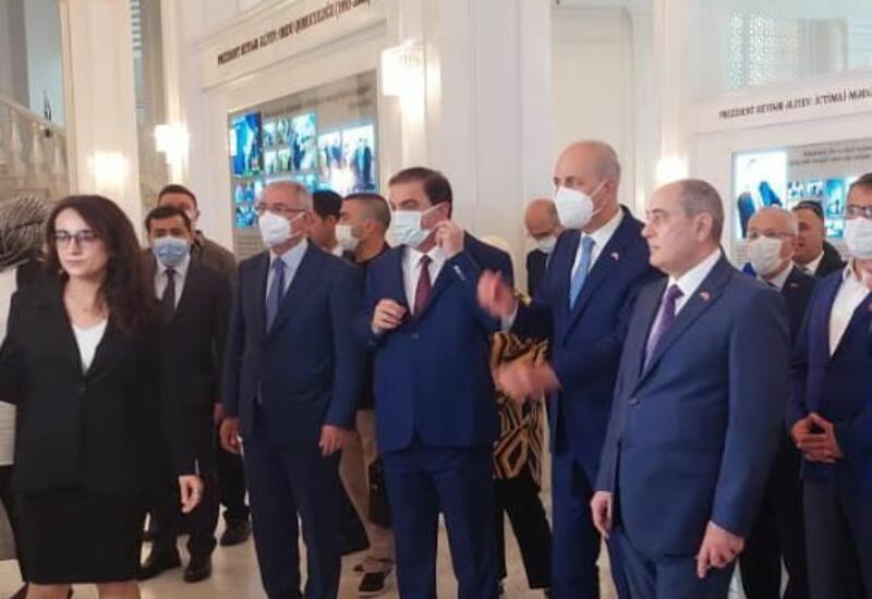 Правящие партии Азербайджана и Турции проводят конференцию в Гяндже