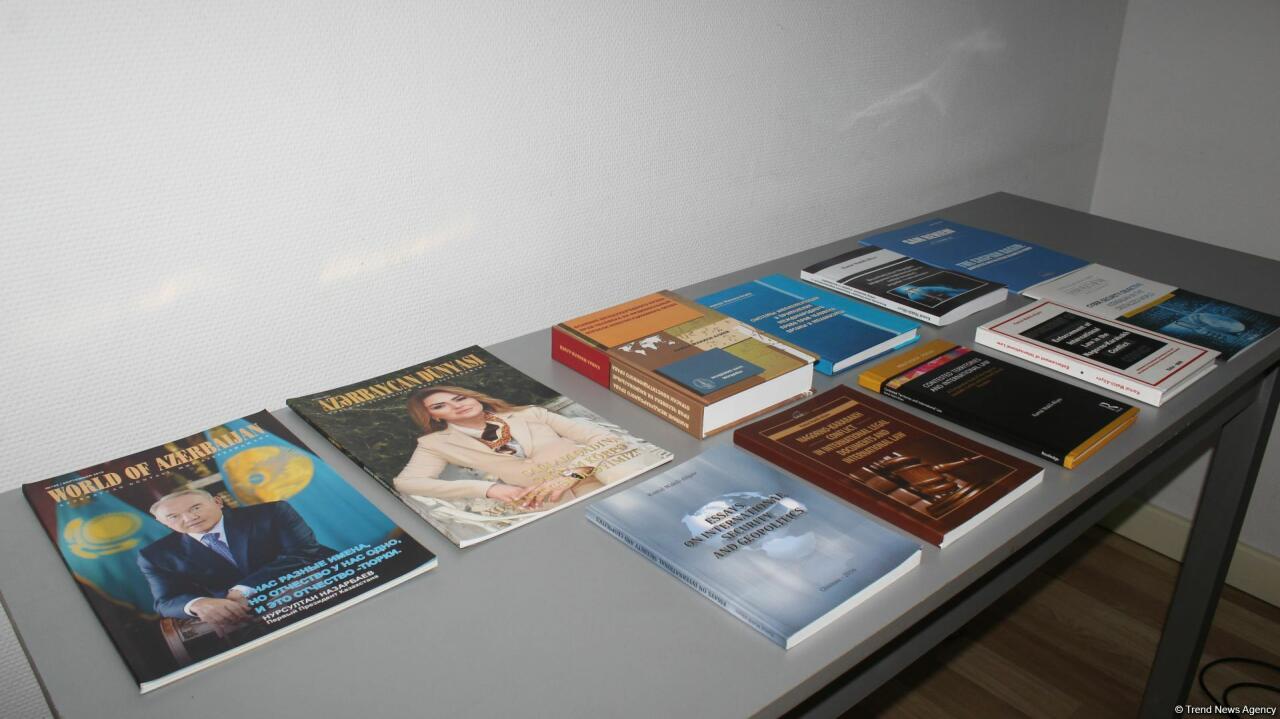 Ученому Кямалу Макили-Алиеву вручен орден Международного фонда "Деде Горгуд"