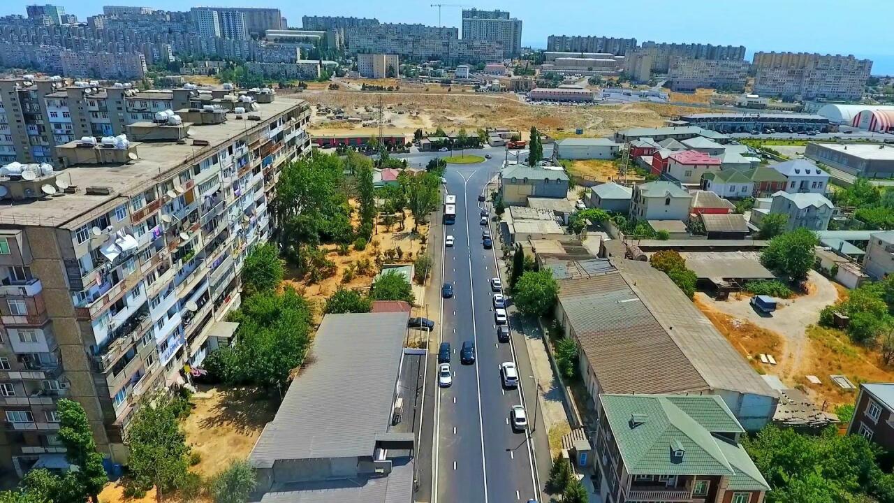 В Хатаинском районе Баку отремонтированы дороги