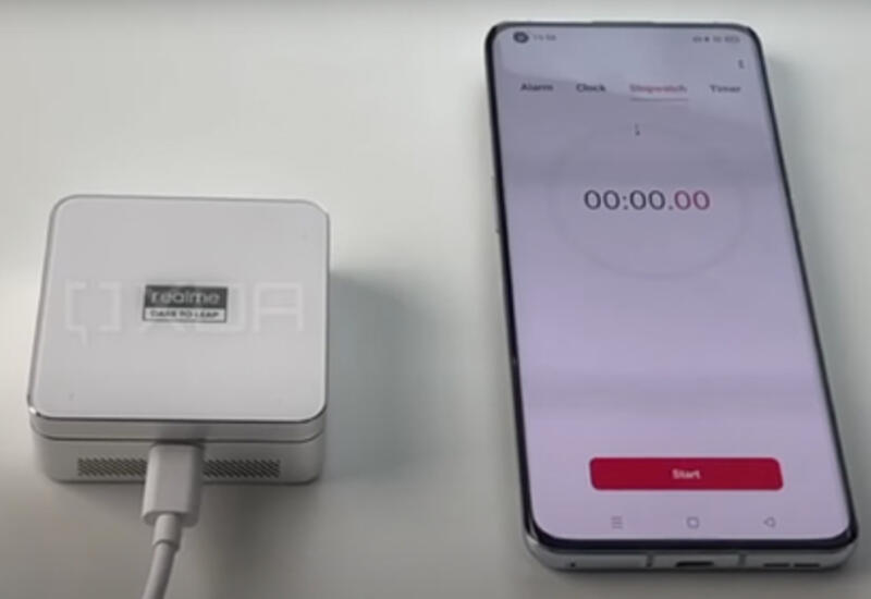 Создан смартфон с магнитной зарядкой