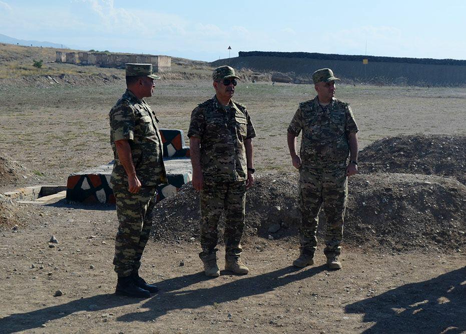 В Азербайджане введены в эксплуатацию несколько объектов командования Сухопутными войсками