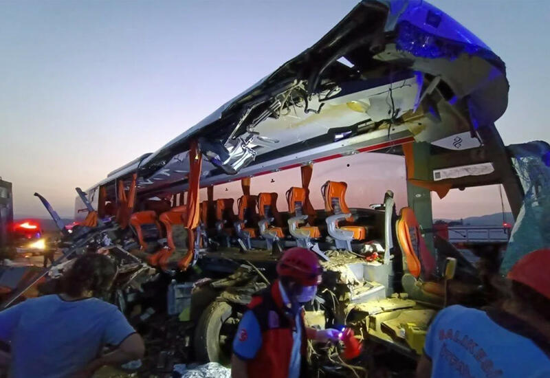 Автобус в Турции попал в аварию, 9 человек погибли и 30 пострадали