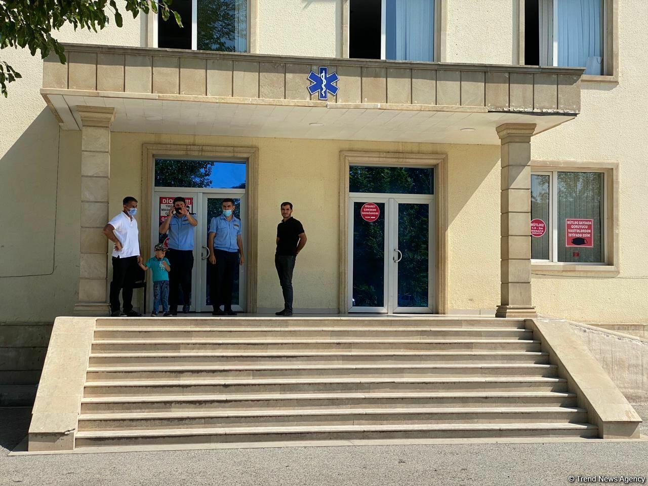 Стало известно о состоянии здоровья сапера, подорвавшегося на мине в Агдаме