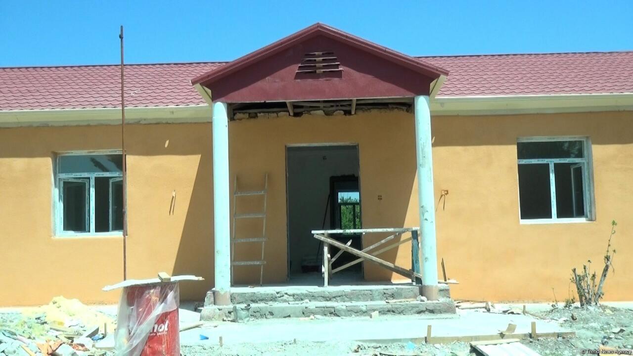 Разрушенные Арменией школы отстраиваются заново