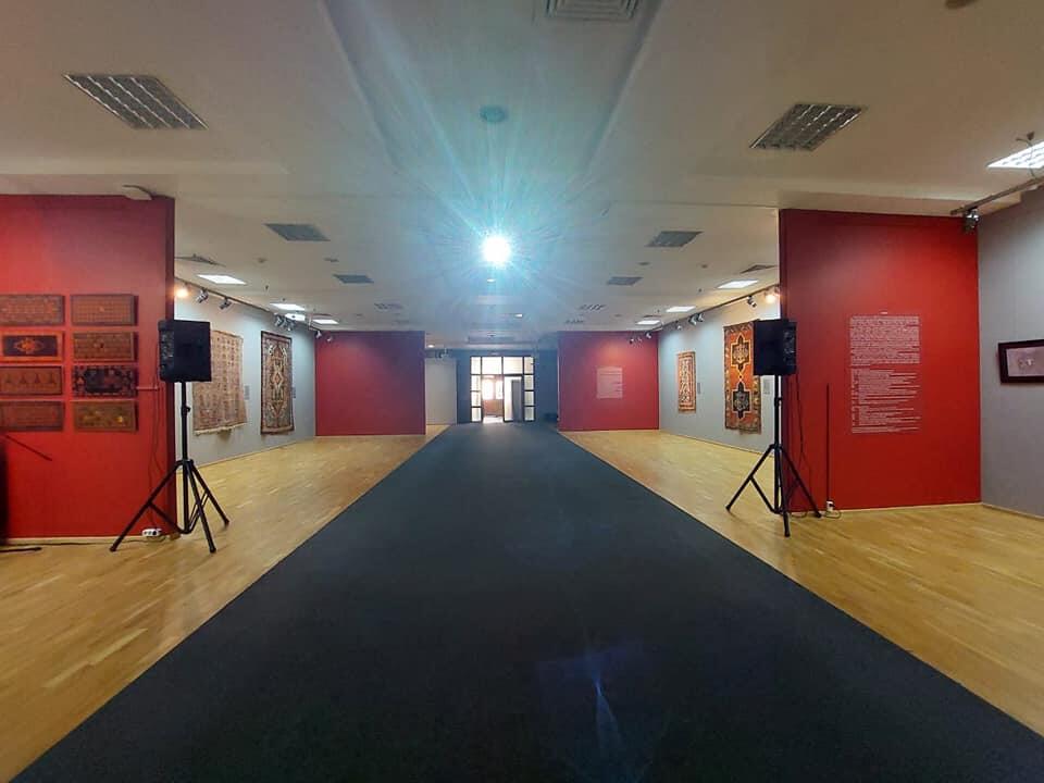 Первая выставка азербайджанского искусства в Татарстане активно освещается в местных СМИ