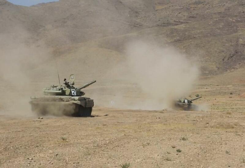 Танкисты в Нахчыване проходят учения
