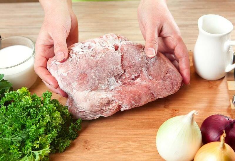 Как разморозить мясо за 10 минут с помощью сахара