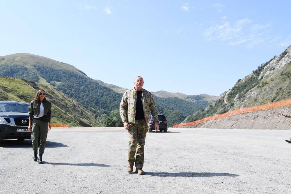 Prezident İlham Əliyev və Birinci xanım Mehriban Əliyeva Kəlbəcər və Laçın rayonlarında olublar