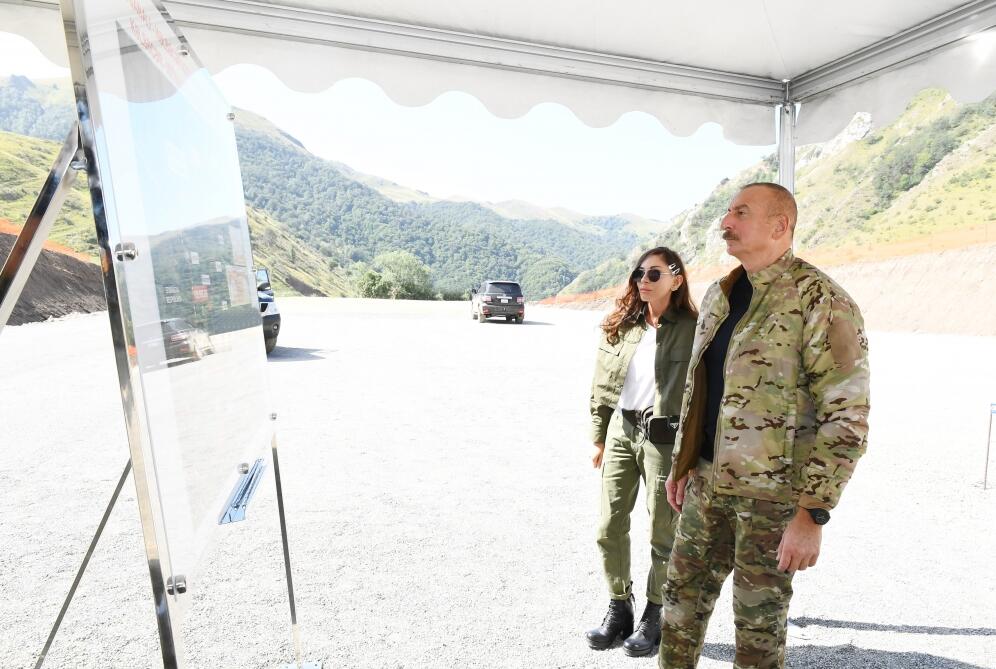 Prezident İlham Əliyev və Birinci xanım Mehriban Əliyeva Kəlbəcər və Laçın rayonlarında olublar