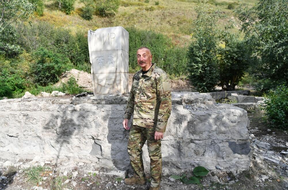 Prezident İlham Əliyev və Birinci xanım Mehriban Əliyeva Kəlbəcər və Laçın rayonlarında olublar